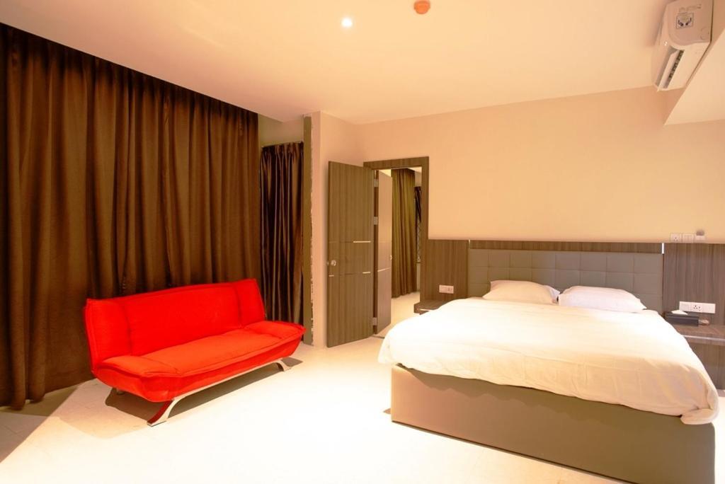 Ak Hotel Nagoya Hill Batam Экстерьер фото