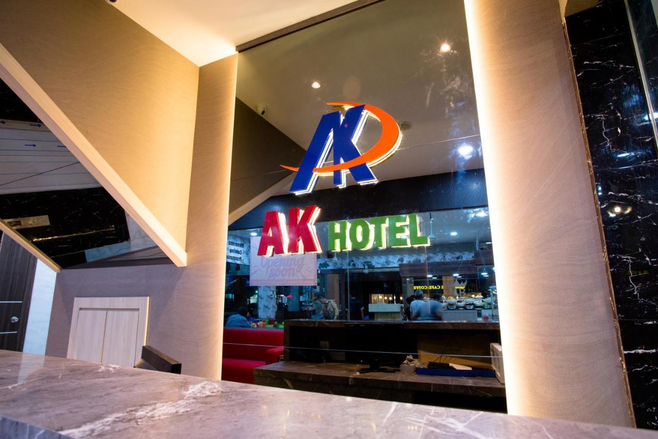 Ak Hotel Nagoya Hill Batam Экстерьер фото